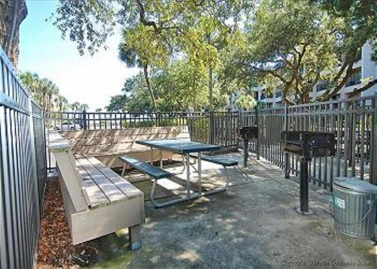 Nothing But Ocean In Forest Beach Hilton Head Island Esterno foto